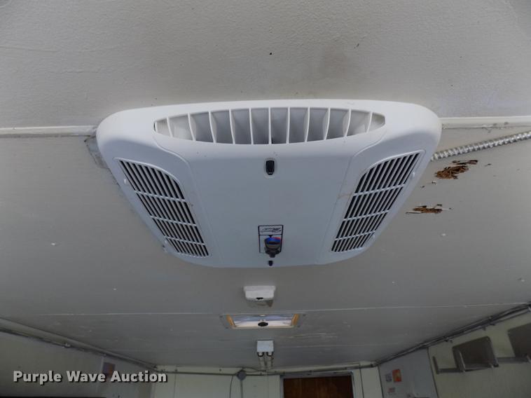 image for item DB9551 1998 Vintage enclosed cargo trailer