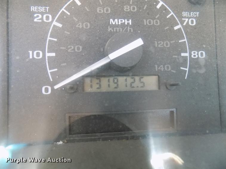 image for item DB9556 1996 Ford F350 flatbed pickup truck