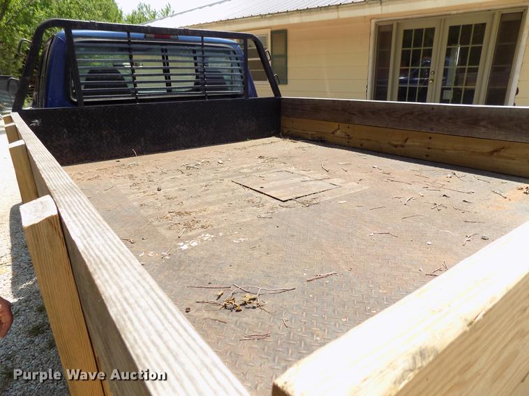 image for item DB9556 1996 Ford F350 flatbed pickup truck