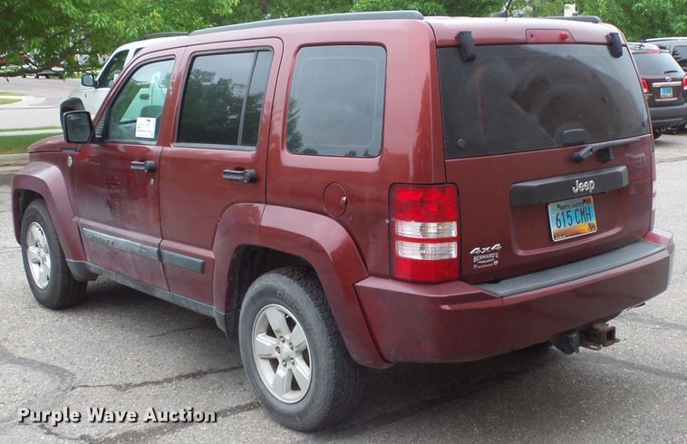 image for item DC4541 2009 Jeep Liberty SUV