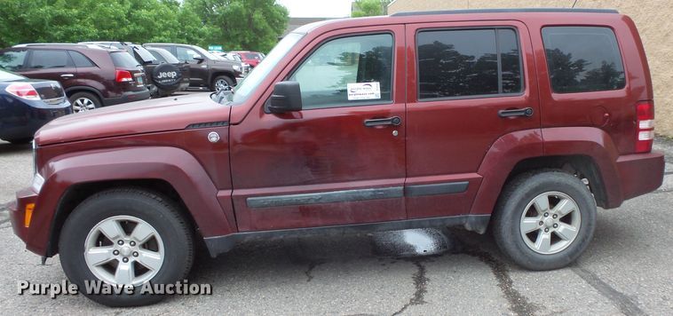 image for item DC4541 2009 Jeep Liberty SUV