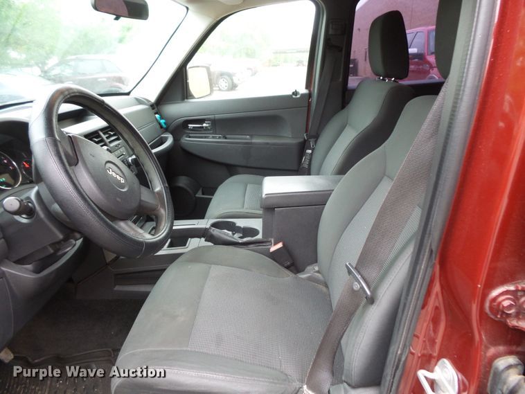 image for item DC4541 2009 Jeep Liberty SUV