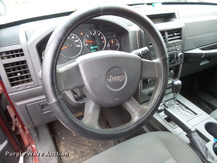 image for item DC4541 2009 Jeep Liberty SUV