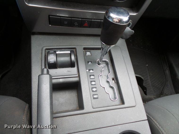 image for item DC4541 2009 Jeep Liberty SUV