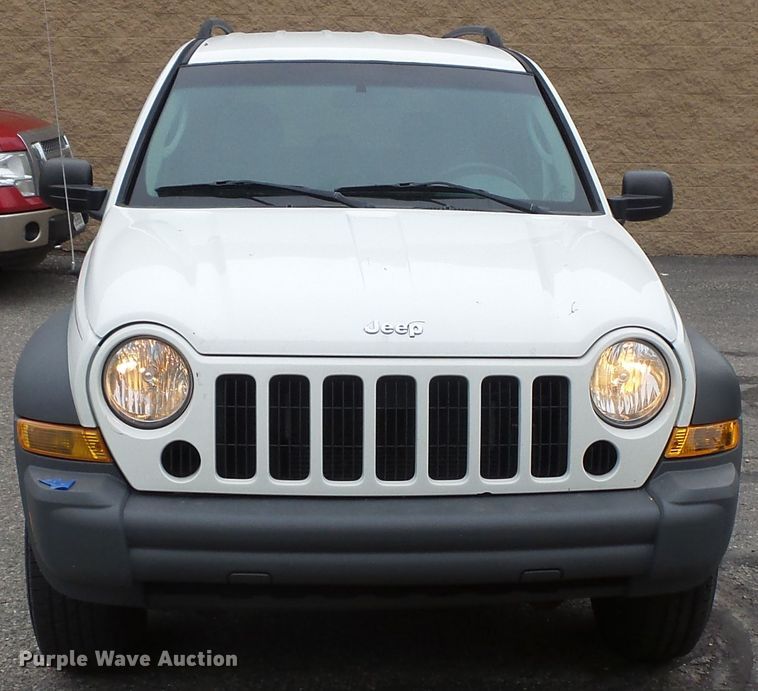 image for item DC4542 2007 Jeep Liberty SUV