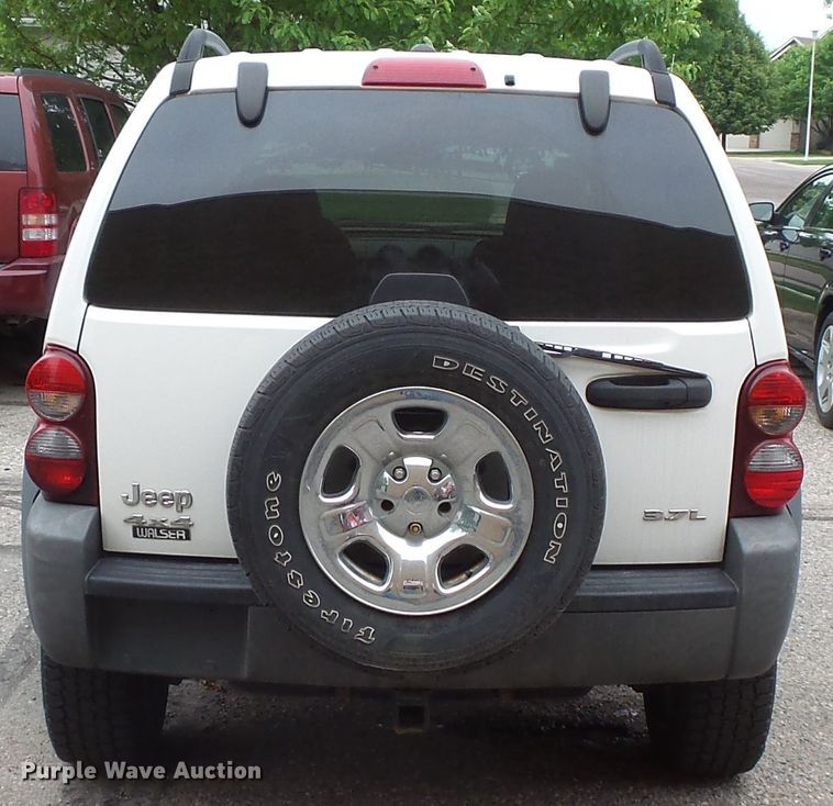 image for item DC4542 2007 Jeep Liberty SUV