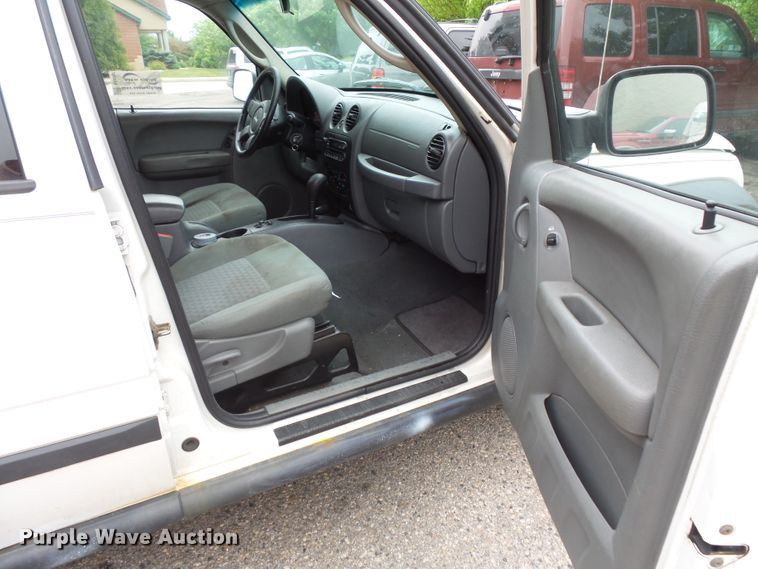 image for item DC4542 2007 Jeep Liberty SUV