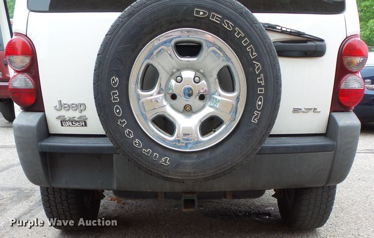 image for item DC4542 2007 Jeep Liberty SUV