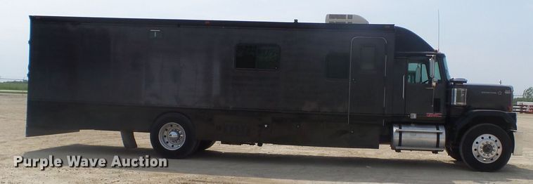 image for item DC4559 1980 GMC General toy hauler RV