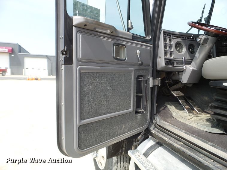 image for item DC4559 1980 GMC General toy hauler RV