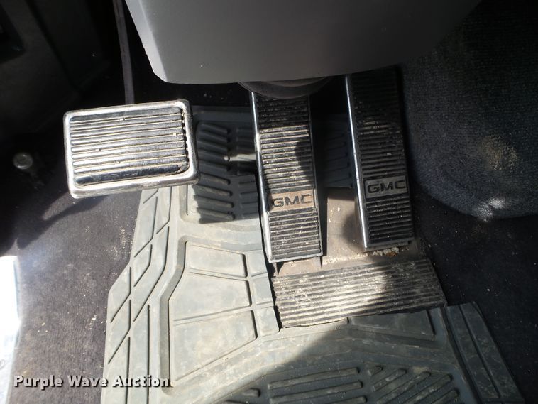 image for item DC4559 1980 GMC General toy hauler RV