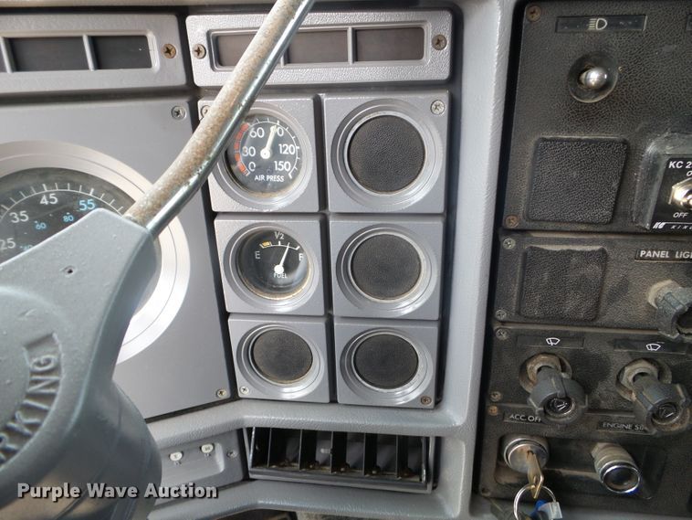 image for item DC4559 1980 GMC General toy hauler RV