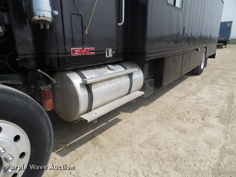 image for item DC4559 1980 GMC General toy hauler RV