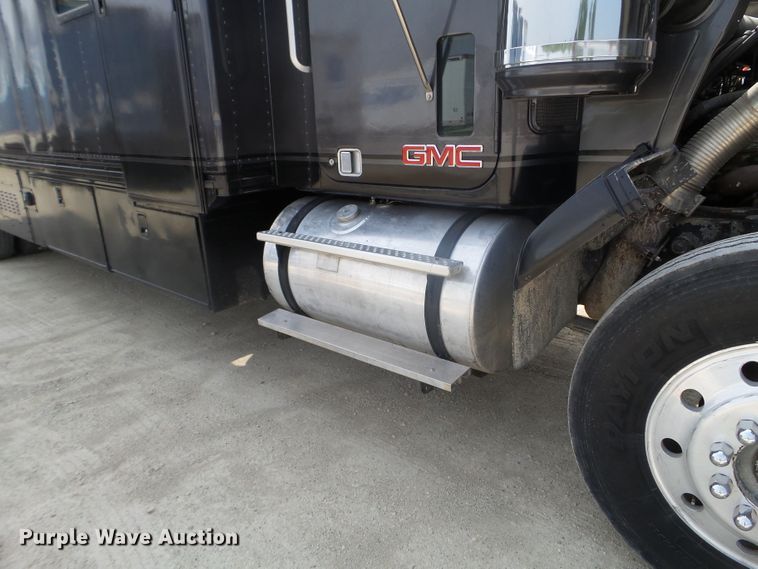 image for item DC4559 1980 GMC General toy hauler RV