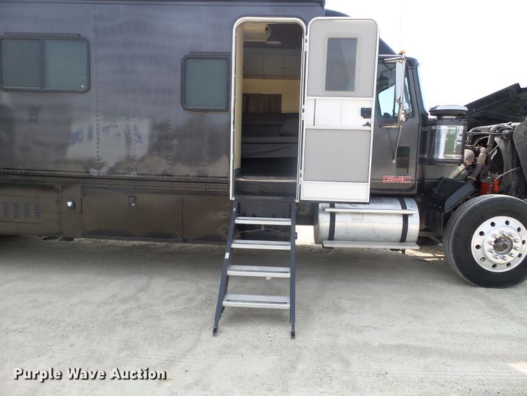 image for item DC4559 1980 GMC General toy hauler RV