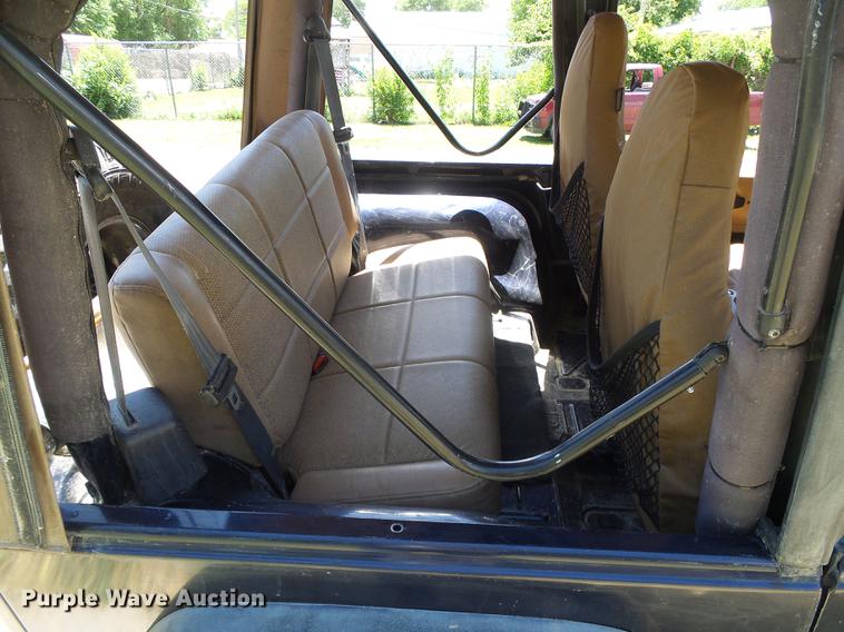 image for item DC5146 1997 Jeep Wrangler SUV