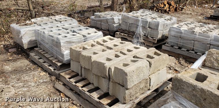 image for item DD4077 Allen Block retaining wall blocks