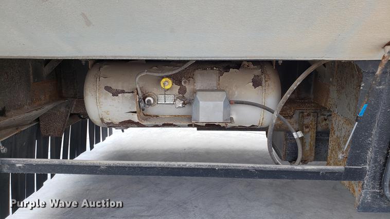 image for item DD4756 2000 Ford Dolphin RV