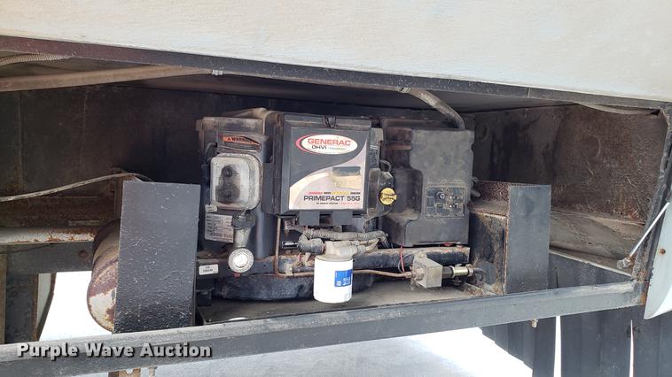 image for item DD4756 2000 Ford Dolphin RV