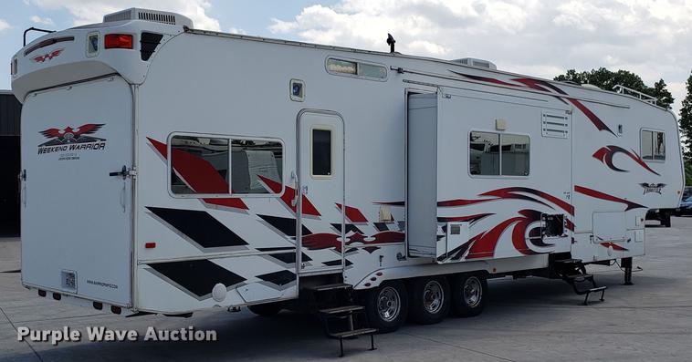 image for item DD4762 2008 Weekend Warrior Full Throttle toy hauler camper