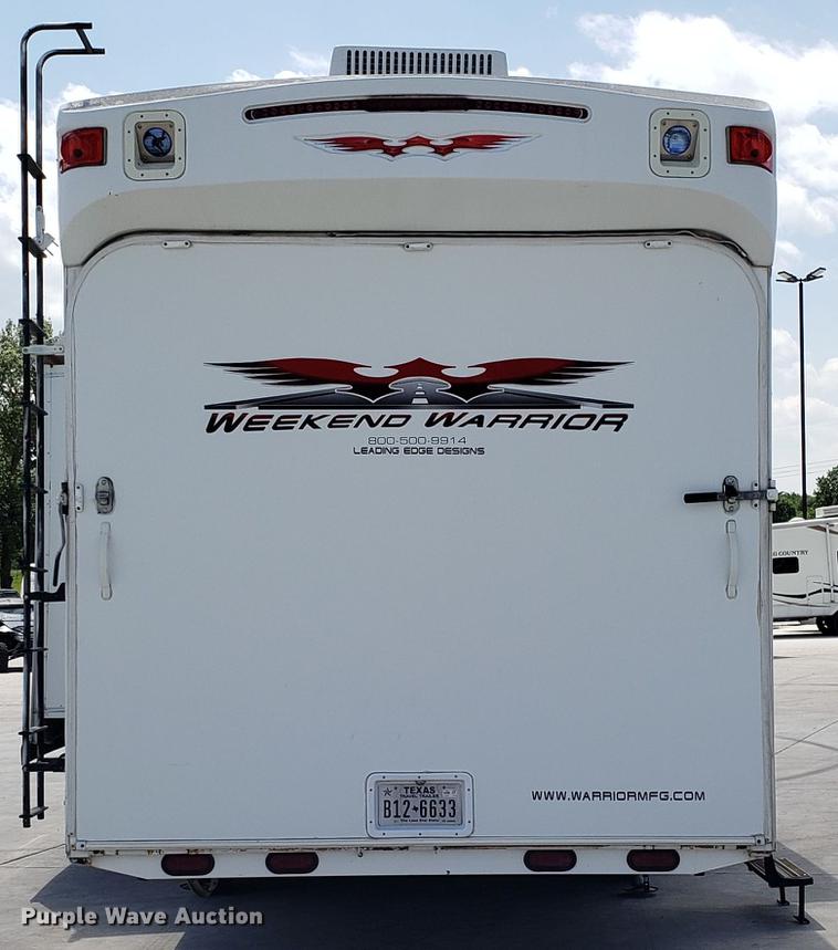 image for item DD4762 2008 Weekend Warrior Full Throttle toy hauler camper