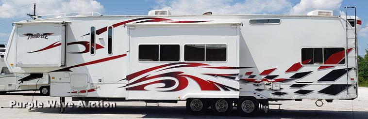 image for item DD4762 2008 Weekend Warrior Full Throttle toy hauler camper