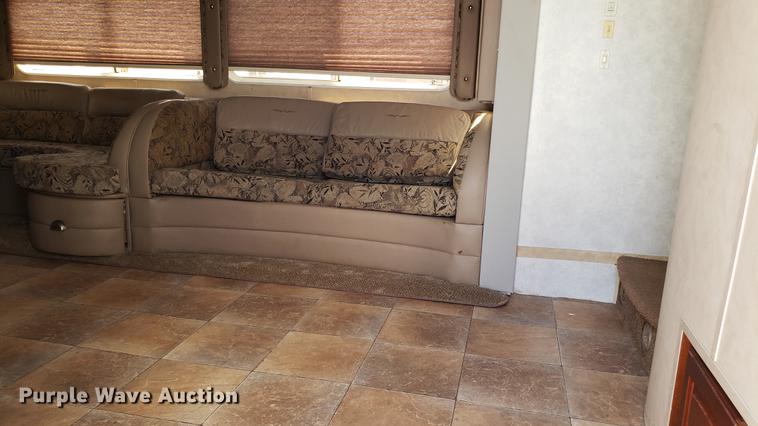 image for item DD4762 2008 Weekend Warrior Full Throttle toy hauler camper