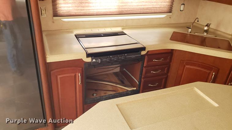 image for item DD4762 2008 Weekend Warrior Full Throttle toy hauler camper