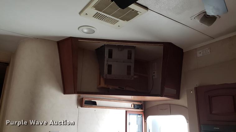 image for item DD4762 2008 Weekend Warrior Full Throttle toy hauler camper