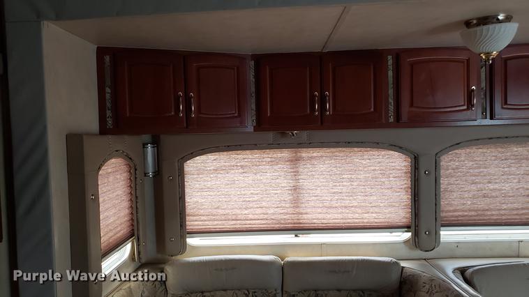 image for item DD4762 2008 Weekend Warrior Full Throttle toy hauler camper