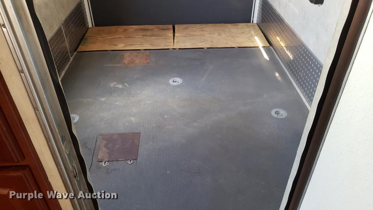 image for item DD4762 2008 Weekend Warrior Full Throttle toy hauler camper