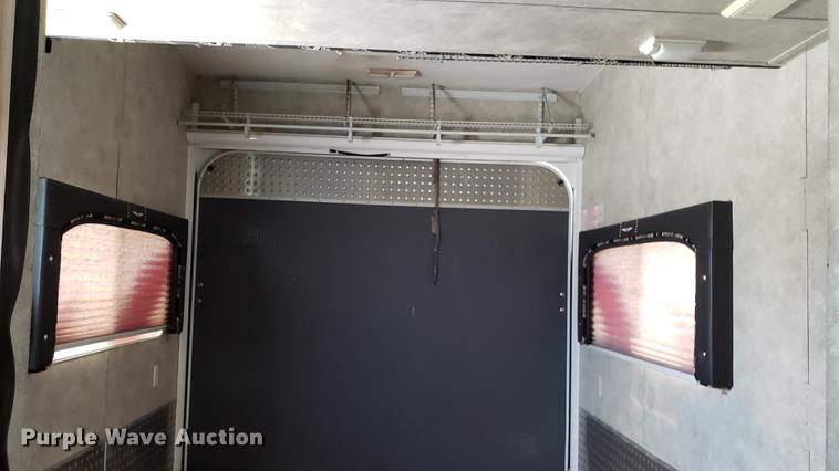 image for item DD4762 2008 Weekend Warrior Full Throttle toy hauler camper