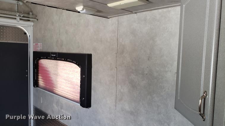 image for item DD4762 2008 Weekend Warrior Full Throttle toy hauler camper