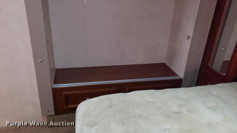 image for item DD4762 2008 Weekend Warrior Full Throttle toy hauler camper