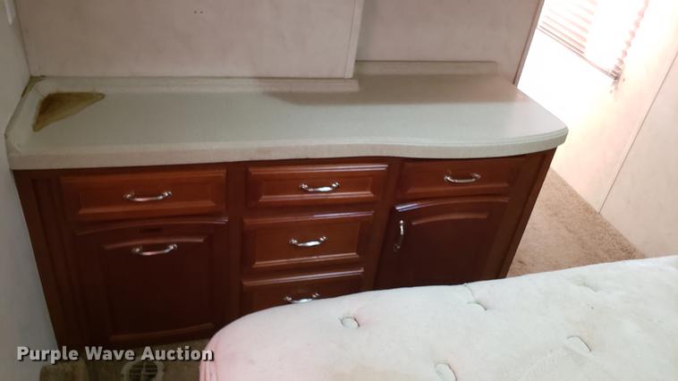 image for item DD4762 2008 Weekend Warrior Full Throttle toy hauler camper