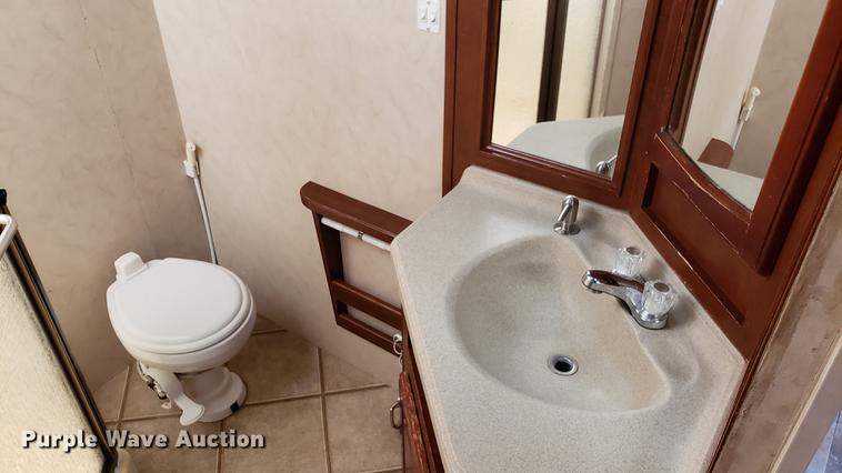 image for item DD4762 2008 Weekend Warrior Full Throttle toy hauler camper