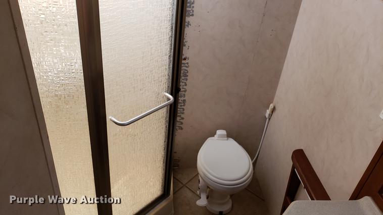 image for item DD4762 2008 Weekend Warrior Full Throttle toy hauler camper