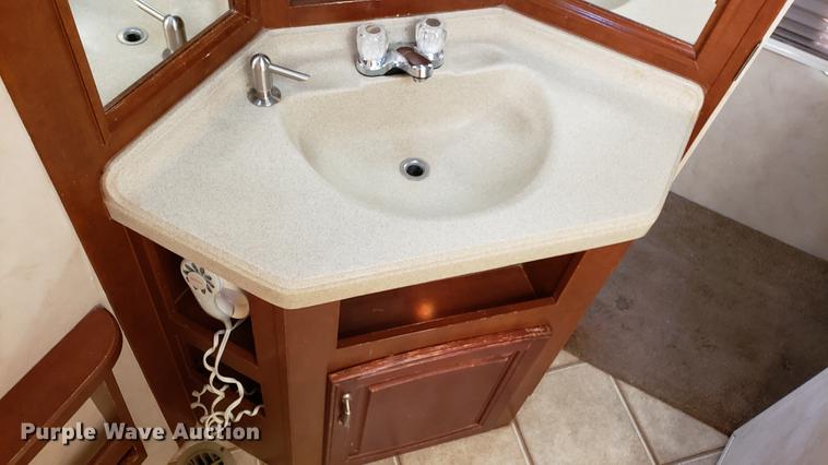 image for item DD4762 2008 Weekend Warrior Full Throttle toy hauler camper