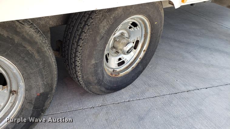 image for item DD4762 2008 Weekend Warrior Full Throttle toy hauler camper