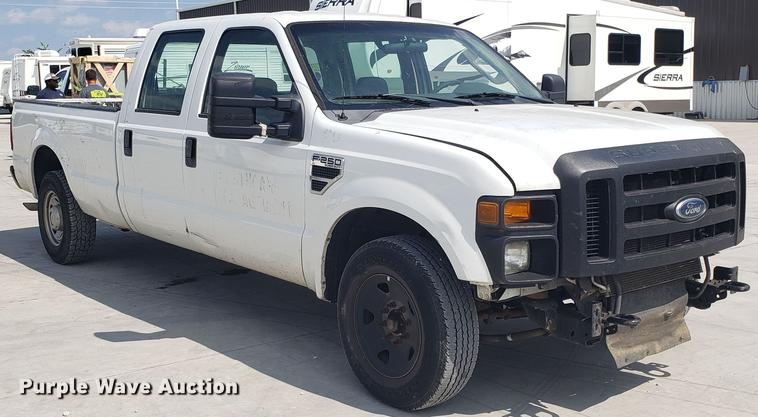 image for item DD4769 2010 Ford F250 Super Duty Crew Cab pickup truck