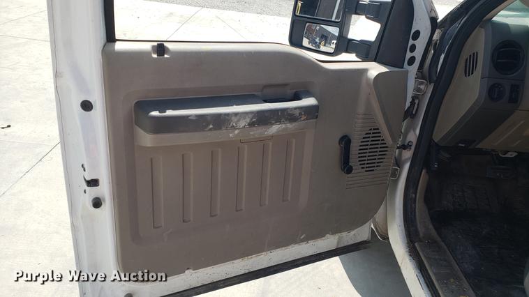 image for item DD4769 2010 Ford F250 Super Duty Crew Cab pickup truck