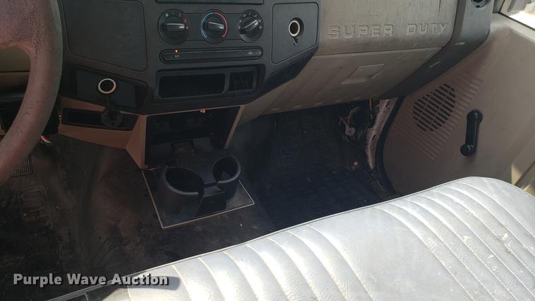 image for item DD4769 2010 Ford F250 Super Duty Crew Cab pickup truck