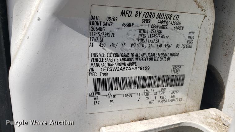 image for item DD4769 2010 Ford F250 Super Duty Crew Cab pickup truck