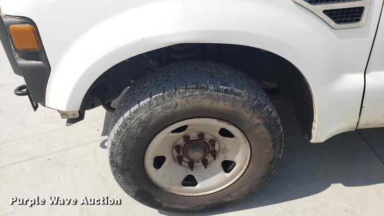 image for item DD4769 2010 Ford F250 Super Duty Crew Cab pickup truck