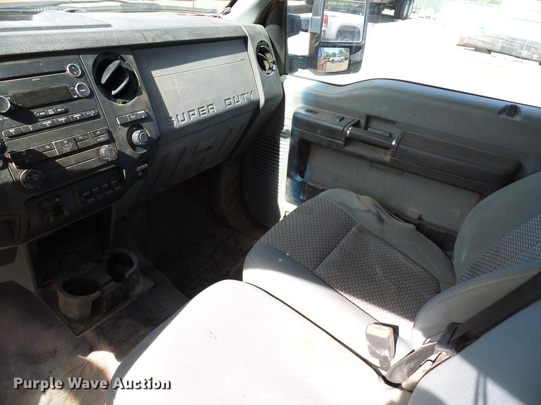 image for item DD6031 2013 Ford F250 Super Duty SuperCab pickup truck