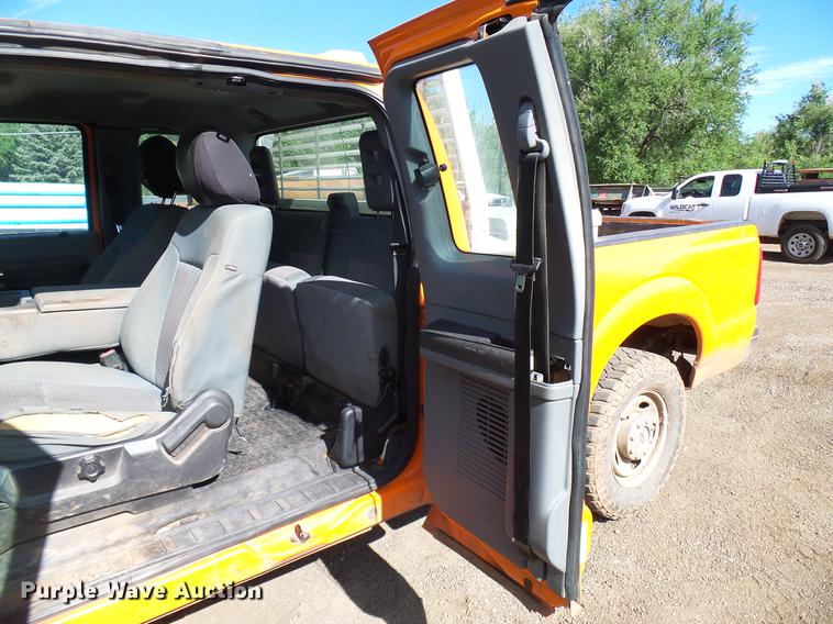 image for item DD6031 2013 Ford F250 Super Duty SuperCab pickup truck