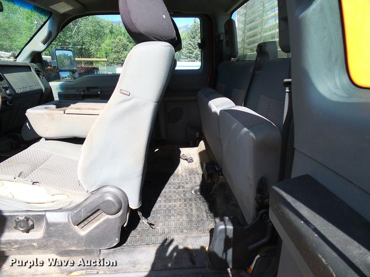 image for item DD6031 2013 Ford F250 Super Duty SuperCab pickup truck