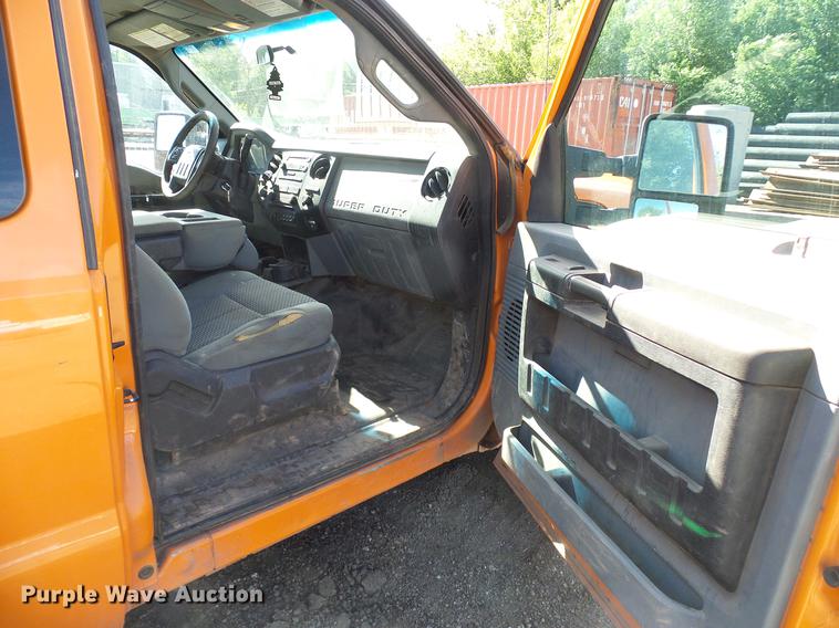 image for item DD6031 2013 Ford F250 Super Duty SuperCab pickup truck