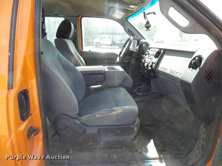 image for item DD6031 2013 Ford F250 Super Duty SuperCab pickup truck