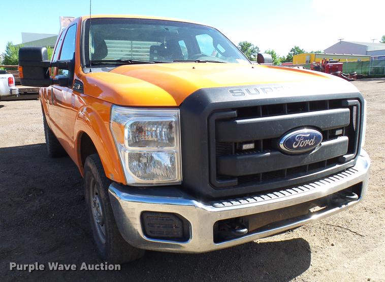 image for item DD6031 2013 Ford F250 Super Duty SuperCab pickup truck
